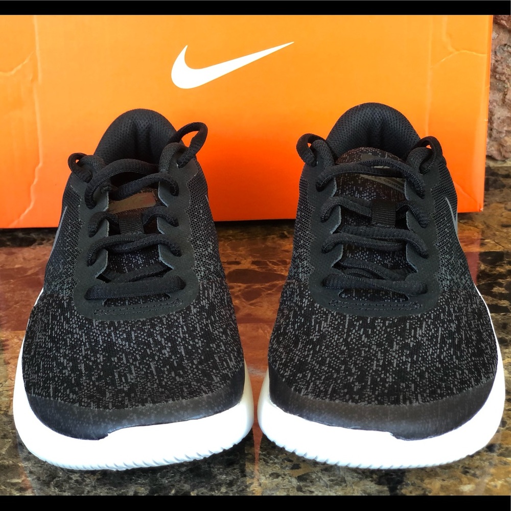 Nike Boys' Flex Contact Running Shoes - Picture 7 of 10